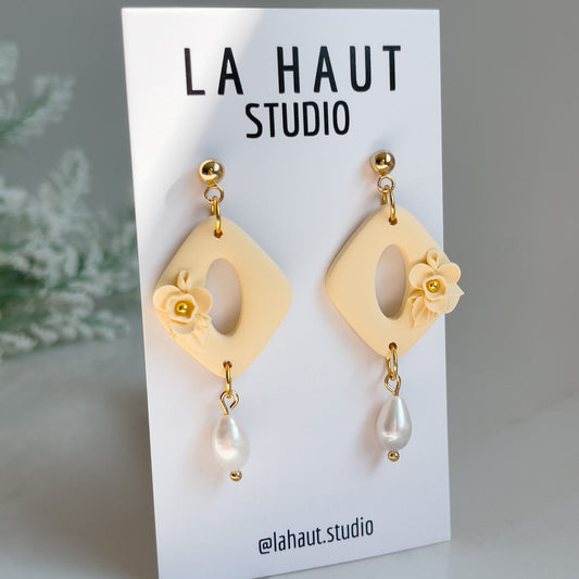 Butter Lucy Pearls